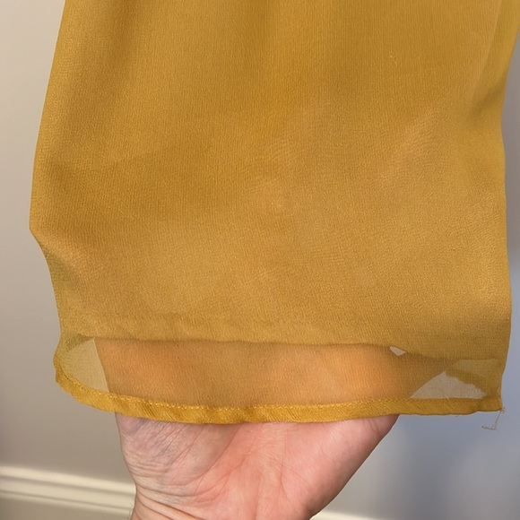 Low Back Dress - Picture 5 of 5